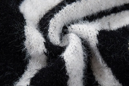 Knit Yllusion