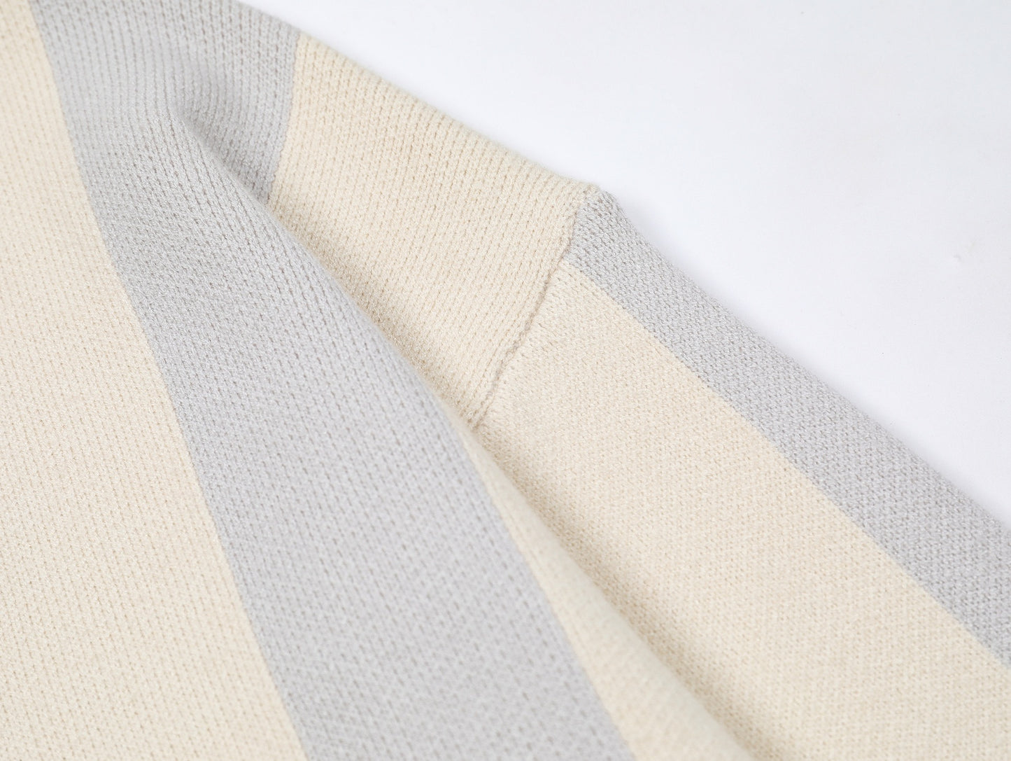 Knit Polo Eye-Striped